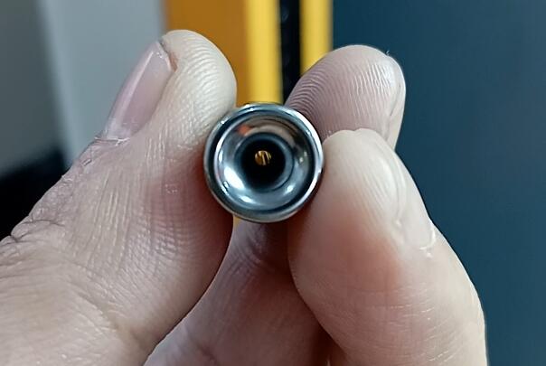斯曼克高壓磨粒流用于鎢鋼小孔拋光，速度一定要快！