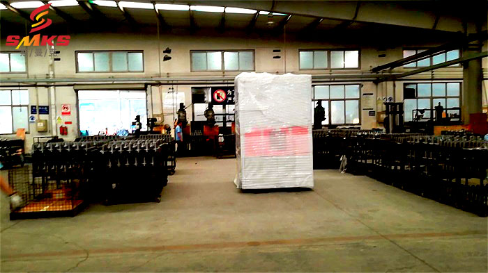 閥塊<a href='http://www.bjosjzs.com' target='_blank'><u>交叉孔去毛刺</u></a>_蘇州斯曼克磨粒流設(shè)備有限公司
